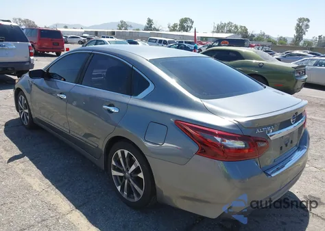 2017 Nissan Altima 2.5 Sr из США, поврежденный, VIN 1N4AL3AP1HN318562